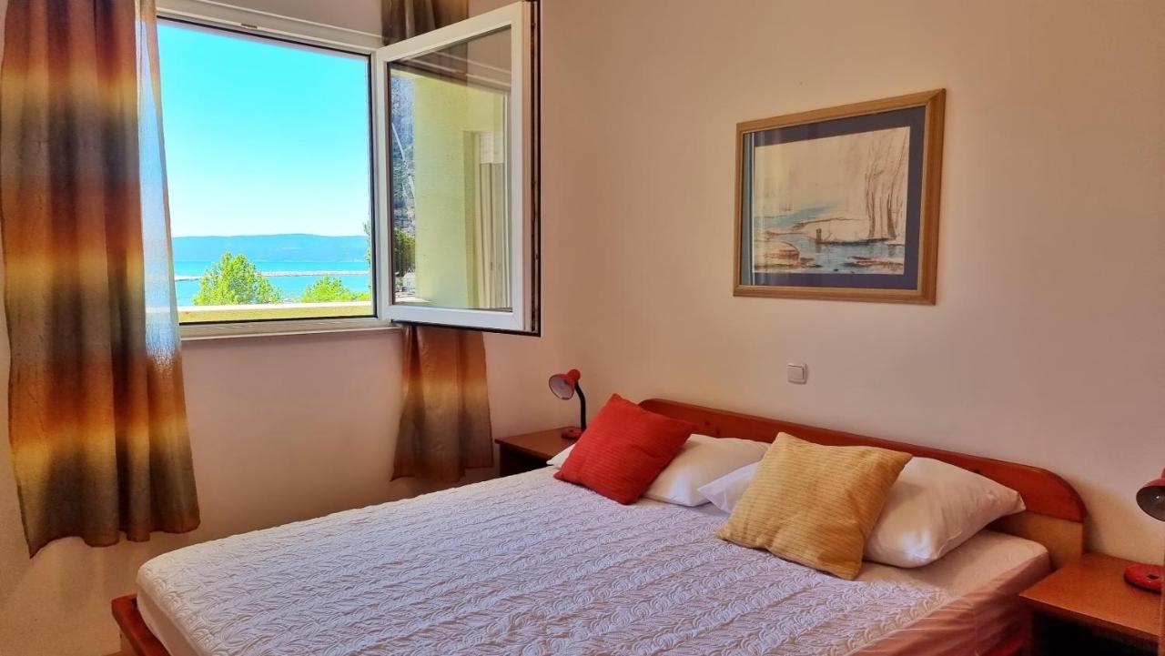 Apartment Cesarica Omiš Екстериор снимка