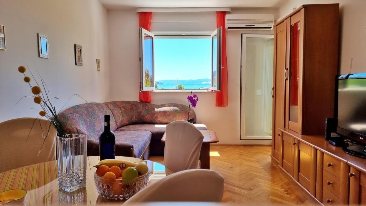 Apartment Cesarica Omiš Екстериор снимка